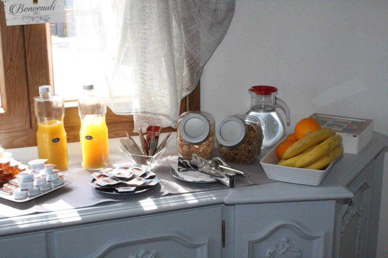 ライグエーリア Il Nido Rifatto Bed & Breakfast エクステリア 写真